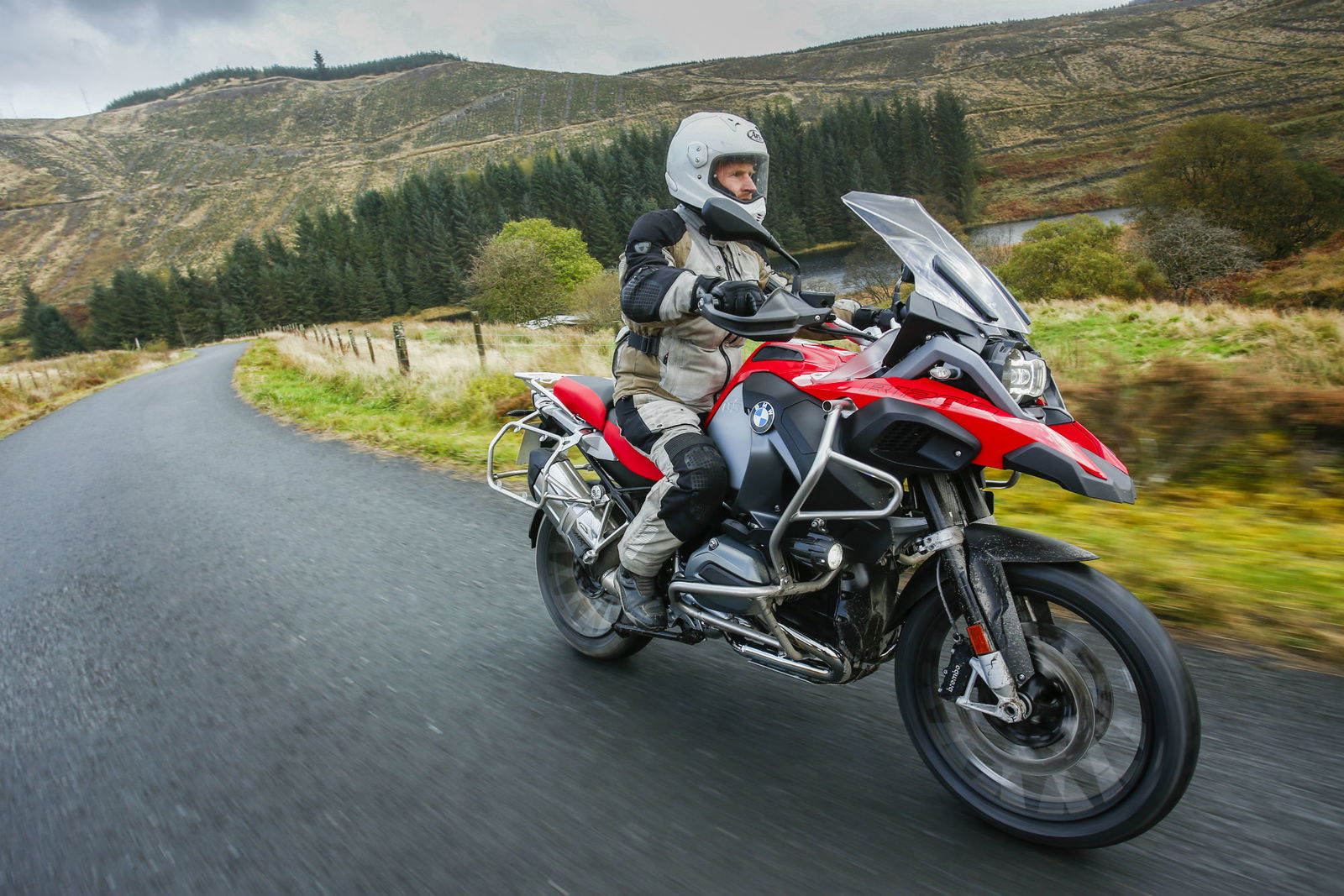 Yamaha XMAX 400 video review